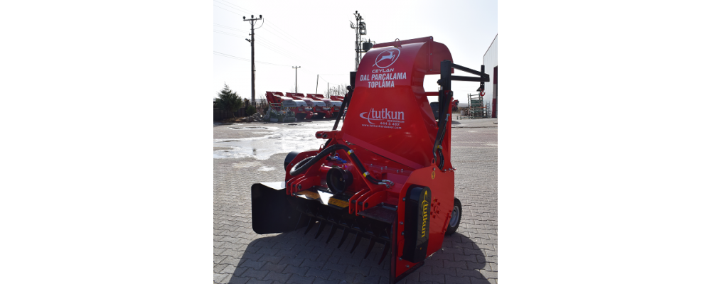 Mulcher for the Collection of Pruning Residues Wood Chipper