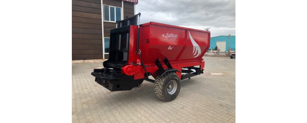 MANURE SPREADER 